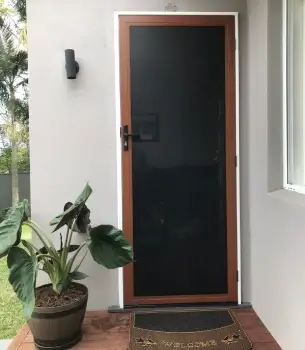 Amplimesh IntrudaGuard with brown frame